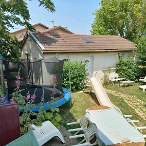 Jacques Et Paola Chanis Maison d'hôtes